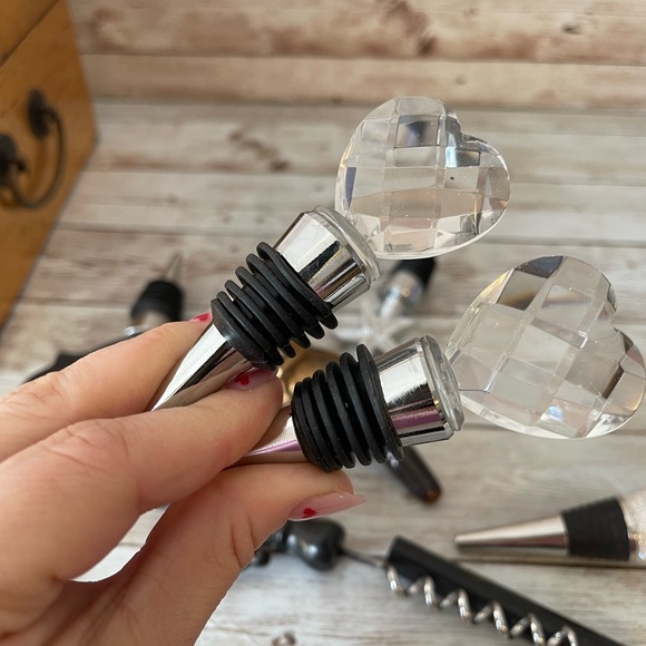 Wine Stopper Set - Picture 5 of 6